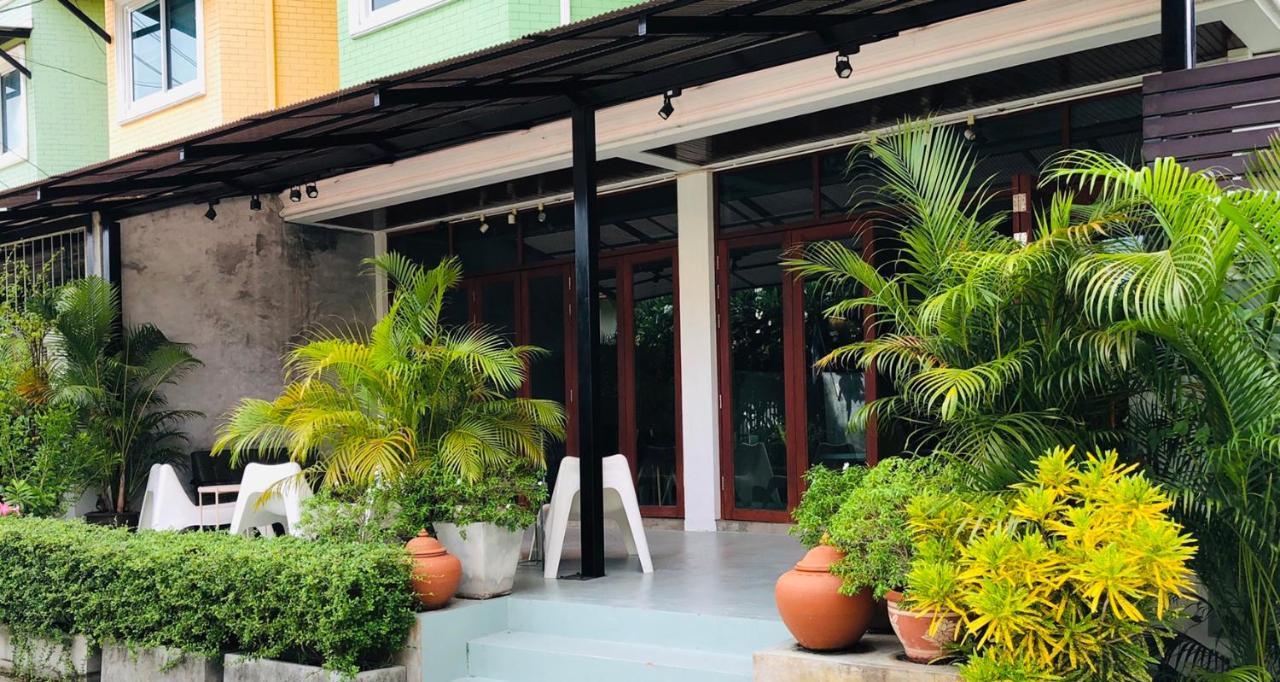 Home'81 Bangkok Exterior photo